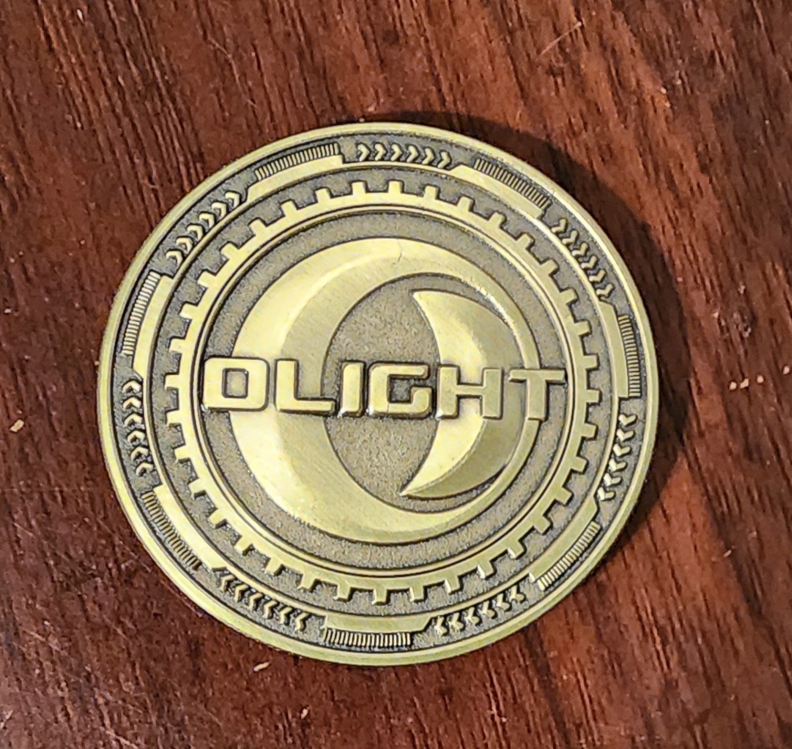 Olight Arkfeld Ultra Flashlight Challenge Coin, O-Aluminum, Pioneer in Style