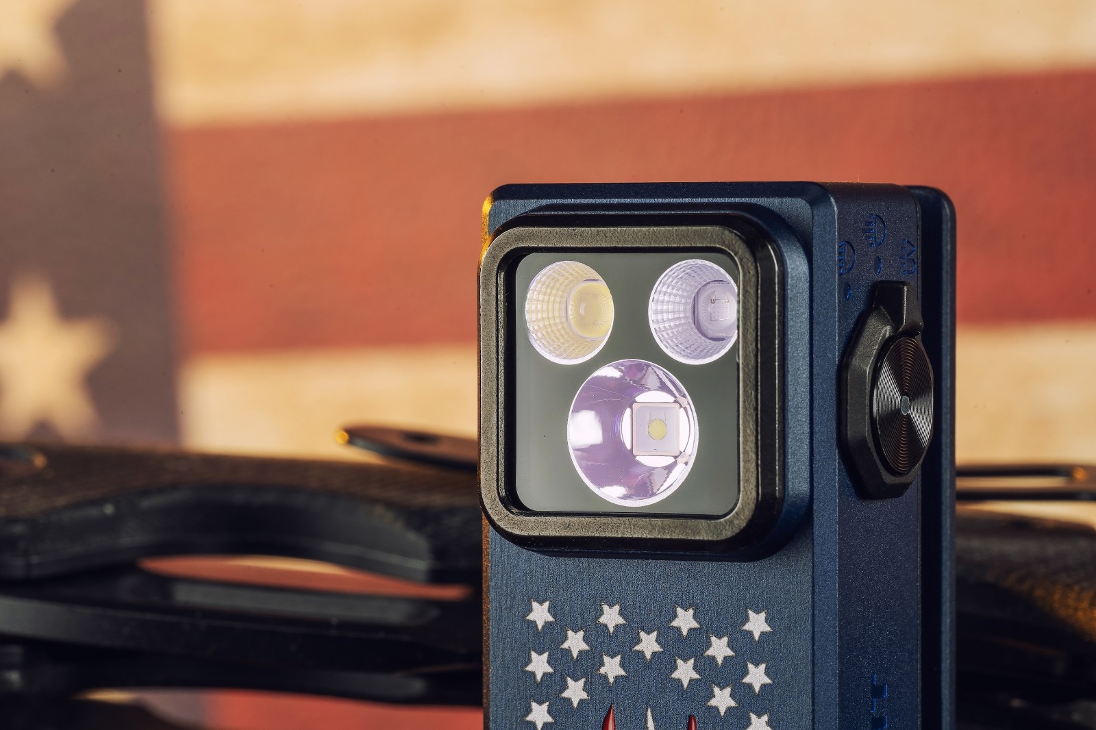 Olight Oclip Ultra Stars & Stripes Clip-On Light w/Oclip Headlamp Strap