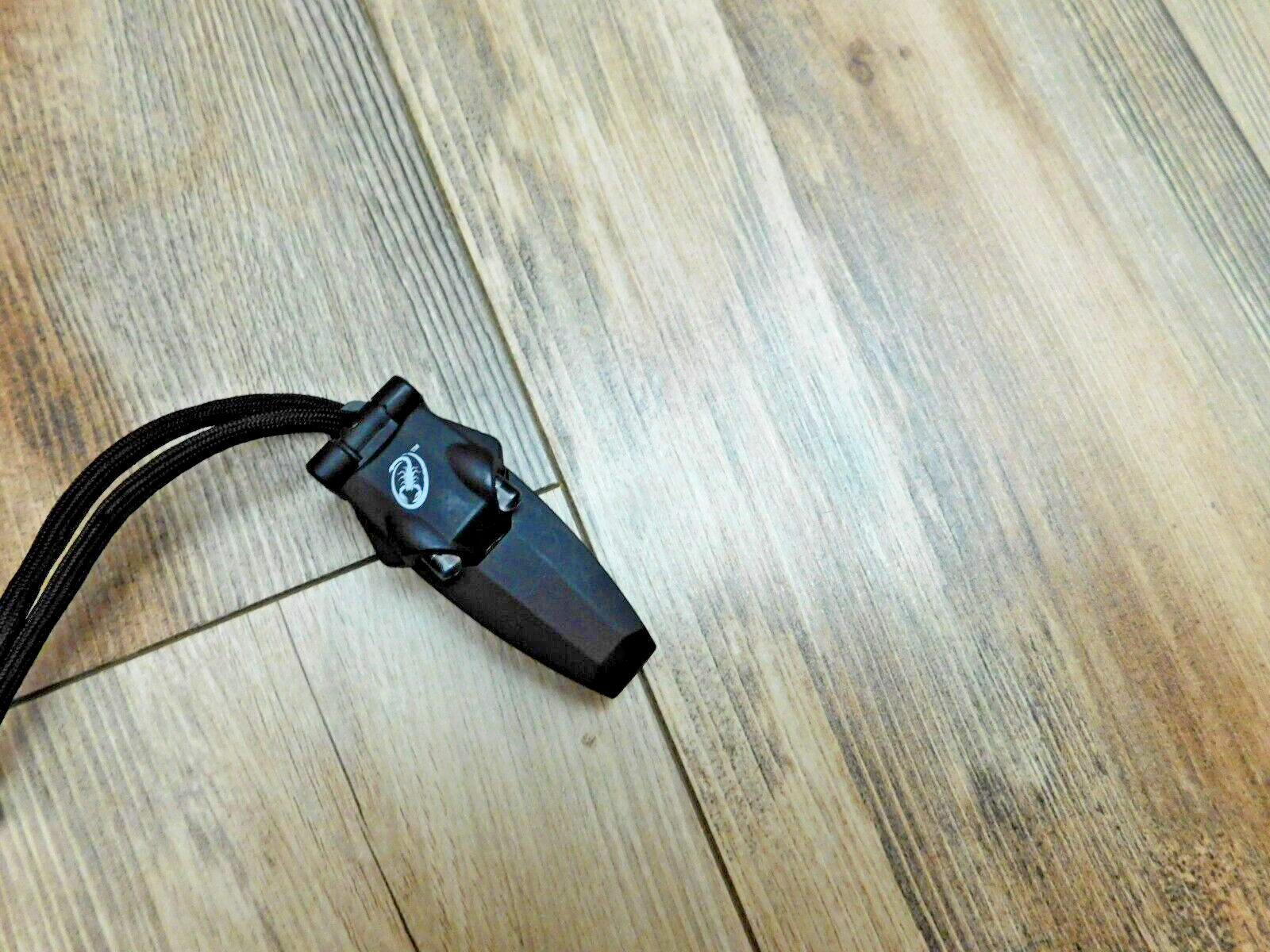 SCORPION LISTED FLASHLIGHT RED LIGHT FOR USE IN HAZ LOCATIONS