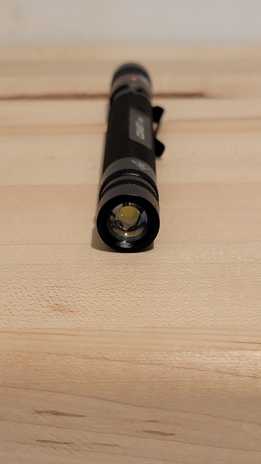 COAST HP3R 500 Lumen Rechargeable LED Penlight Twist Focus 3 Modes Black NOB
