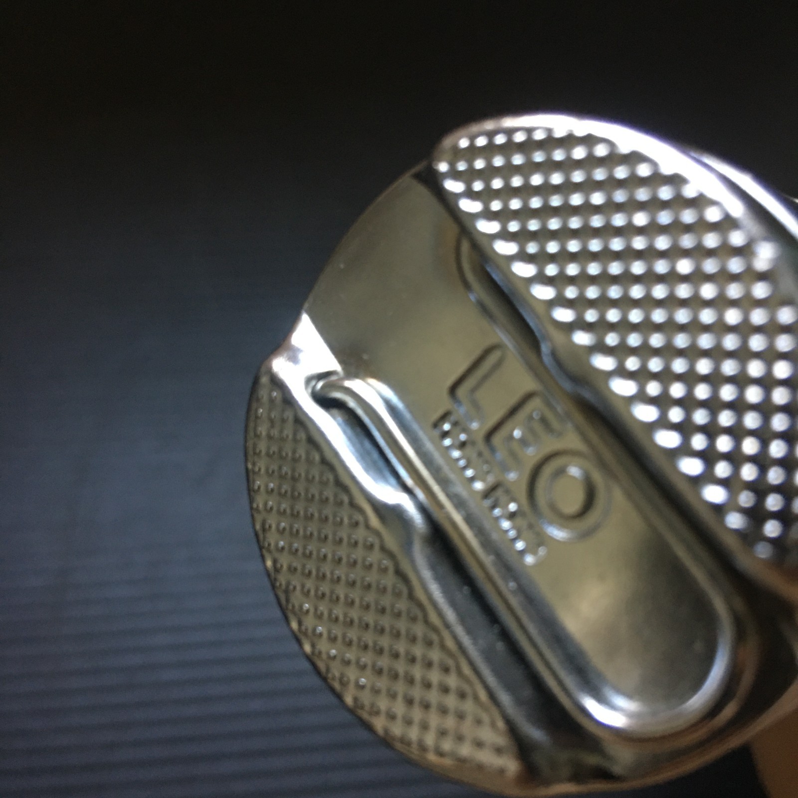 Vintage LEO Classic Chrome-Plated Metal Flashlight with Knurled Grip 7.25″L