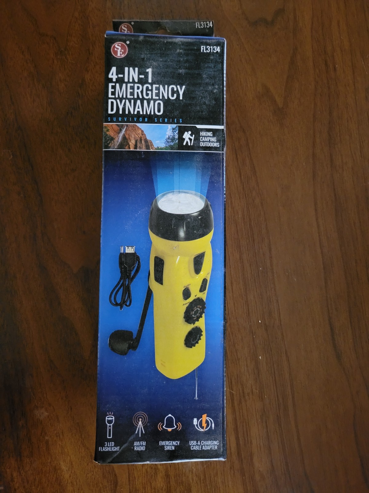 7-1/2″ 3 LED 4-IN-1 Dynamo Flashight & Emergency Radio Hand Crank Power Survivor