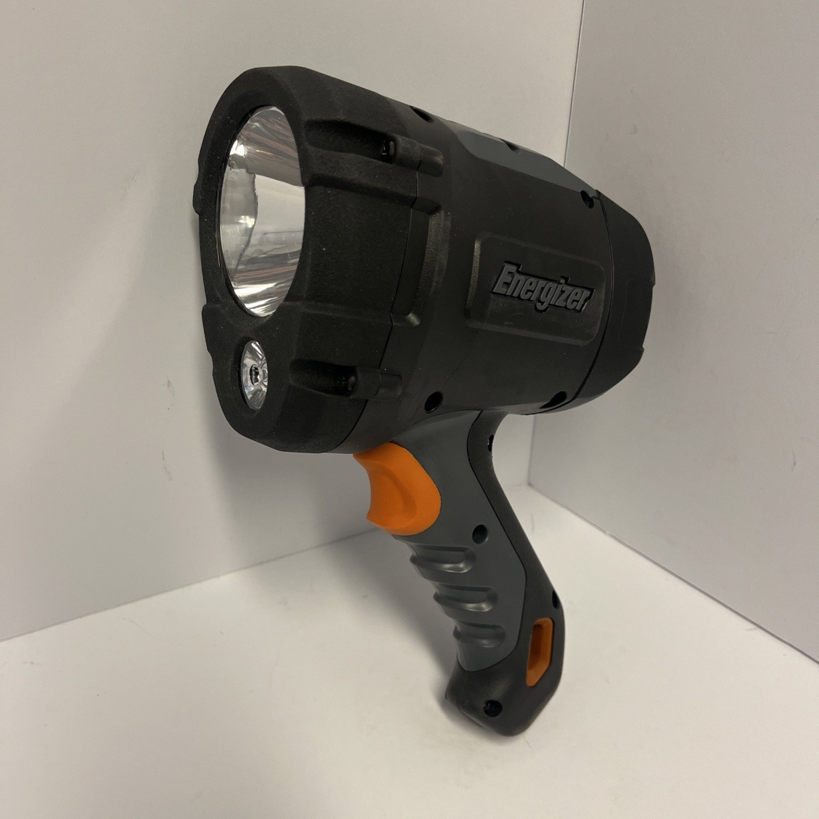 Energizer Spotlight ~ Hard Case ~ 600 Lumens