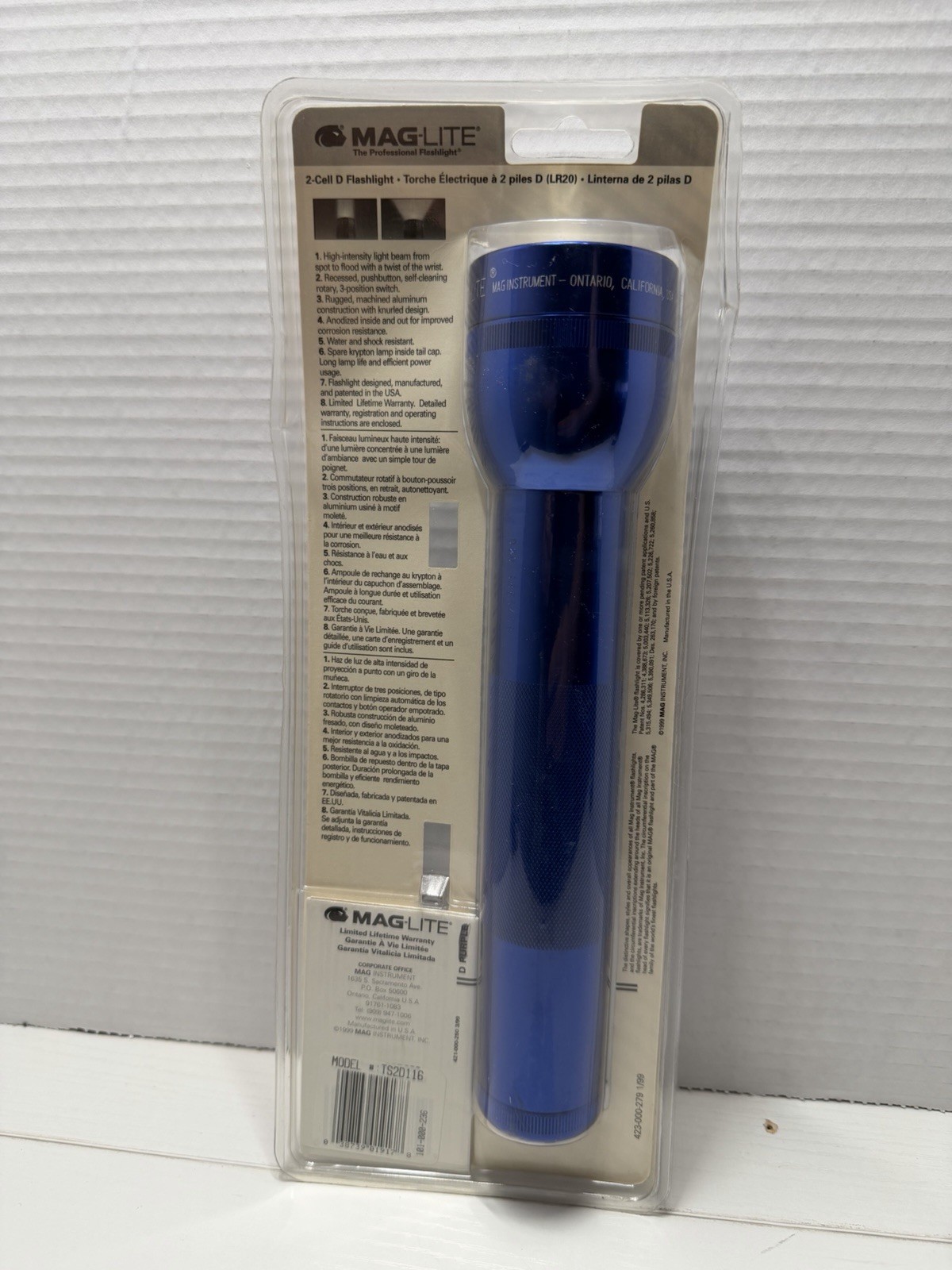 Vtg 1999 Maglite Incandescent 2-Cell D Flashlight Blue S2D116 Made in USA