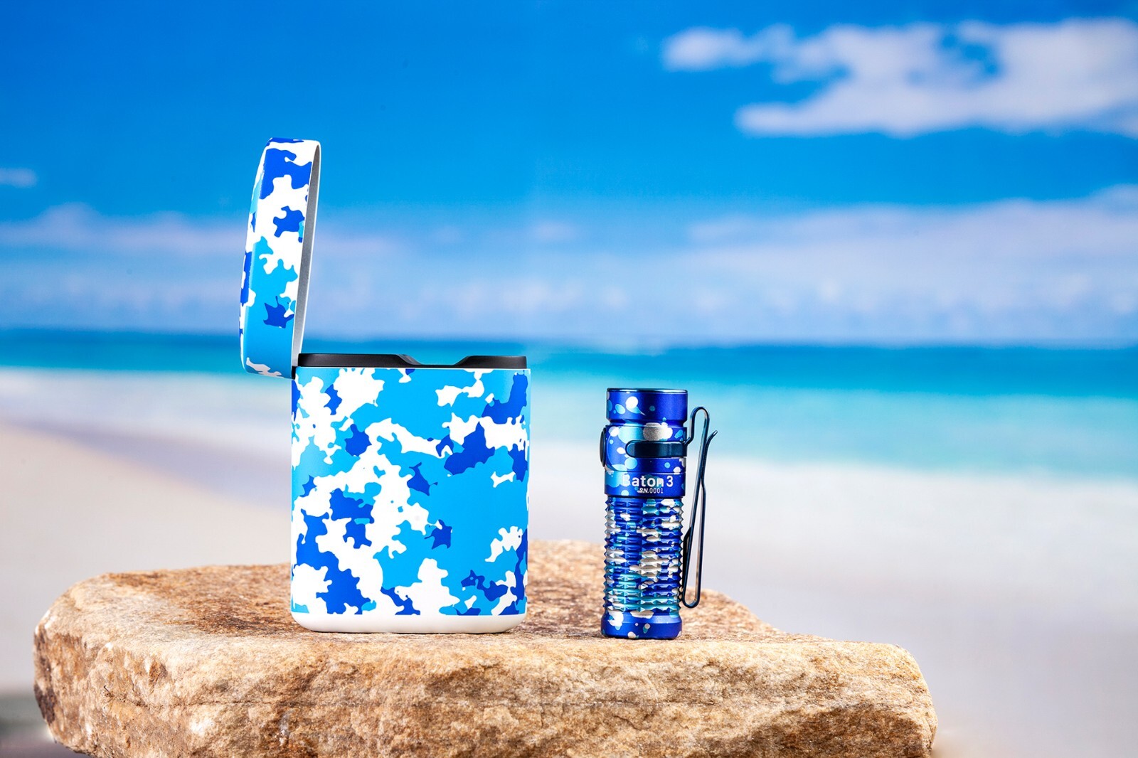 Olight Baton 3 Ocean Camouflage Premium, Portable Wireless Charger, 1200L, 166M