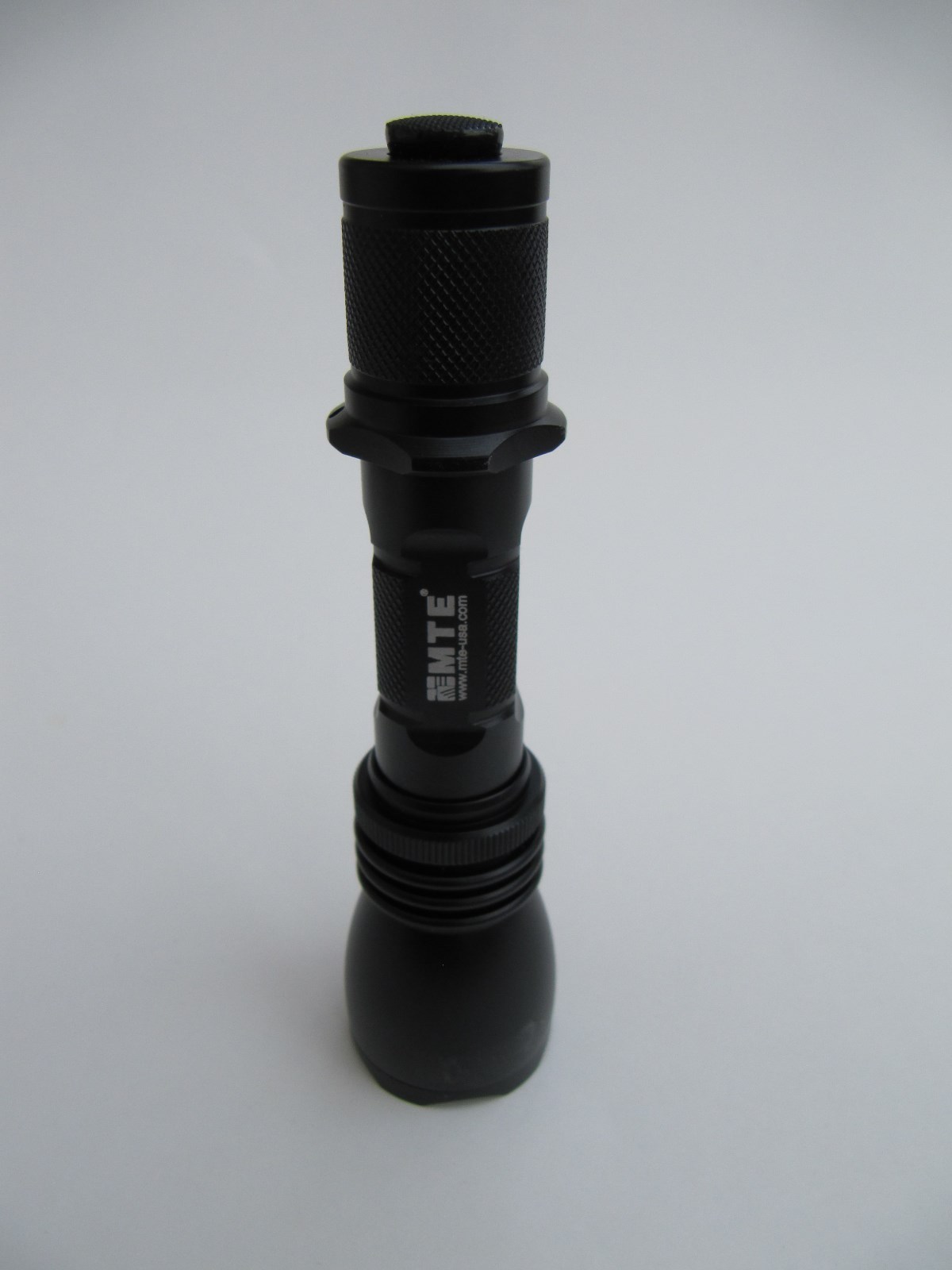 MTE M3-2I 1,200 Lumen CREE XM-L2 5-mode Flashlight