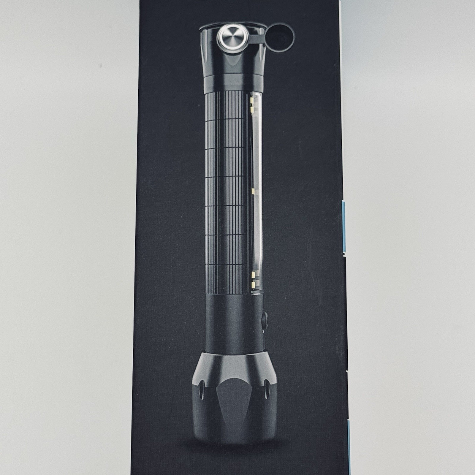 Renogy E.Lumen 500 Lumens 8-in-1 Multifunctional Flashlight Rechargeable & SOLAR