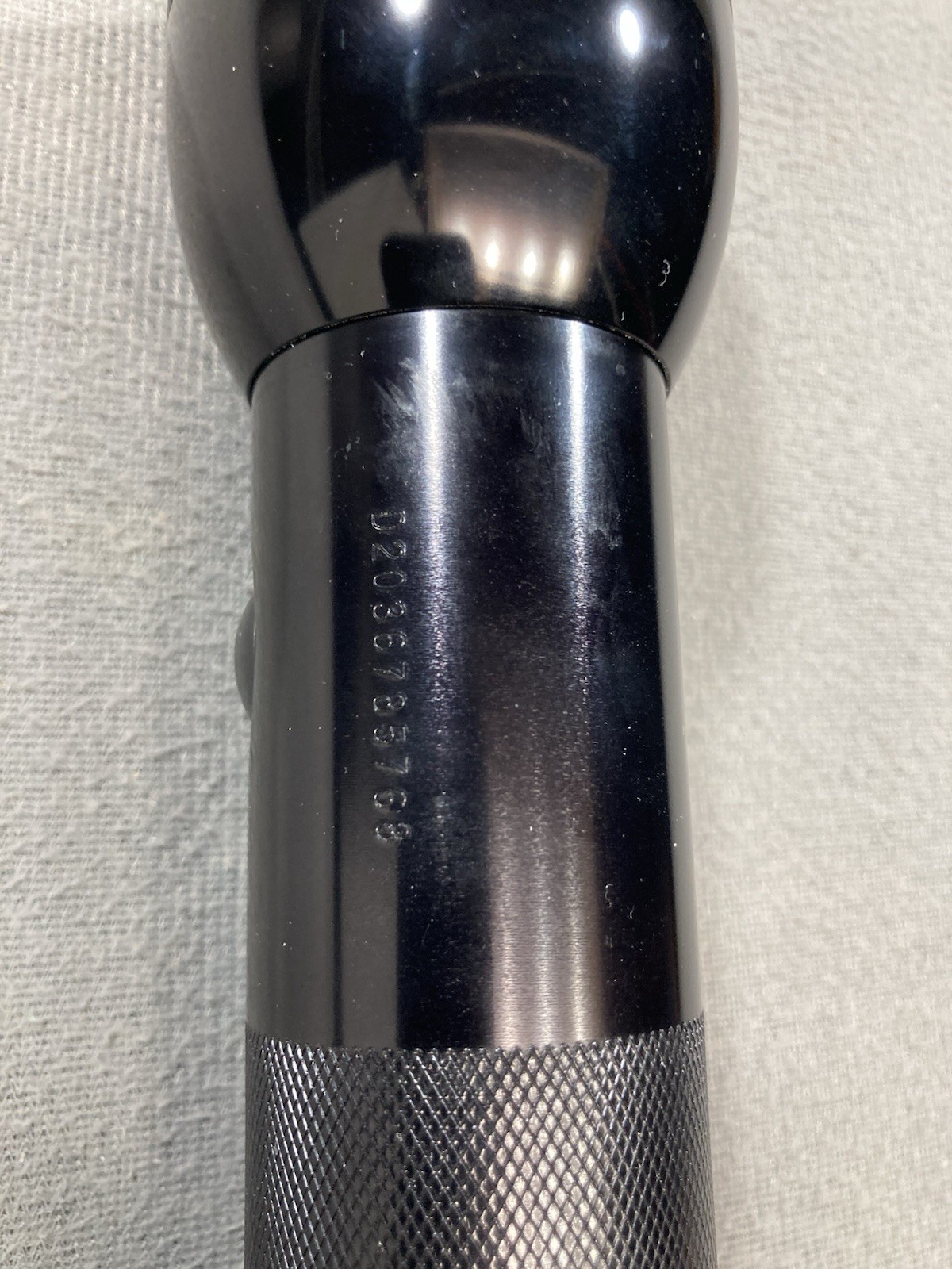 Mag Instrument Mag-Lite Maglite Flashlight SN D2036785768 2 D Batteries 10″