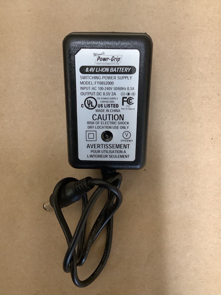 POWR-GRIP CO INC. FLASHLIGHT KIT WITH BATTERY & CHARGER IN BLACK CAS (B42012948)