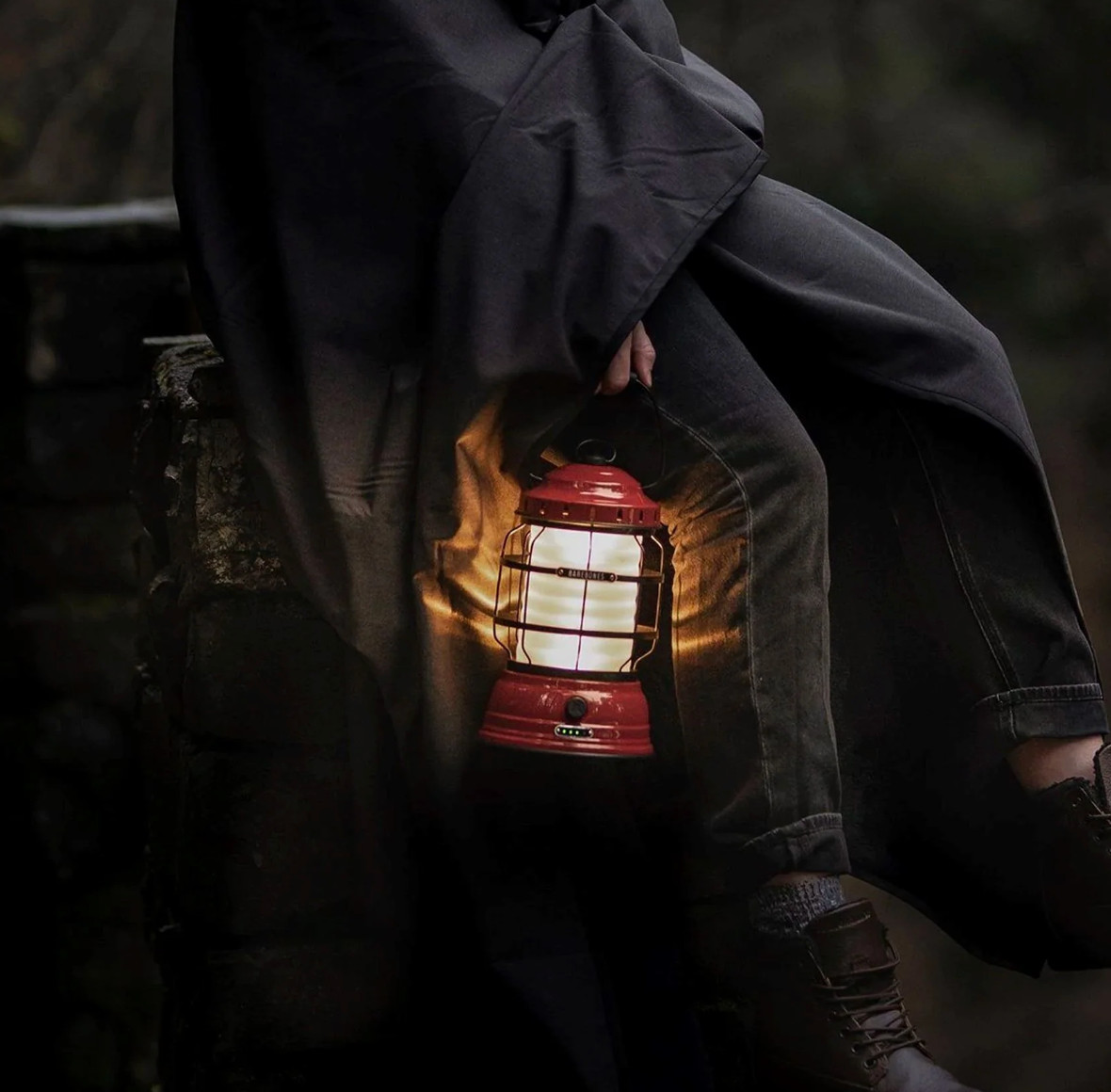 Barebones Forest Lantern Red Rechargeable LED Camping Lantern 220 Lumens | NEW ⭐