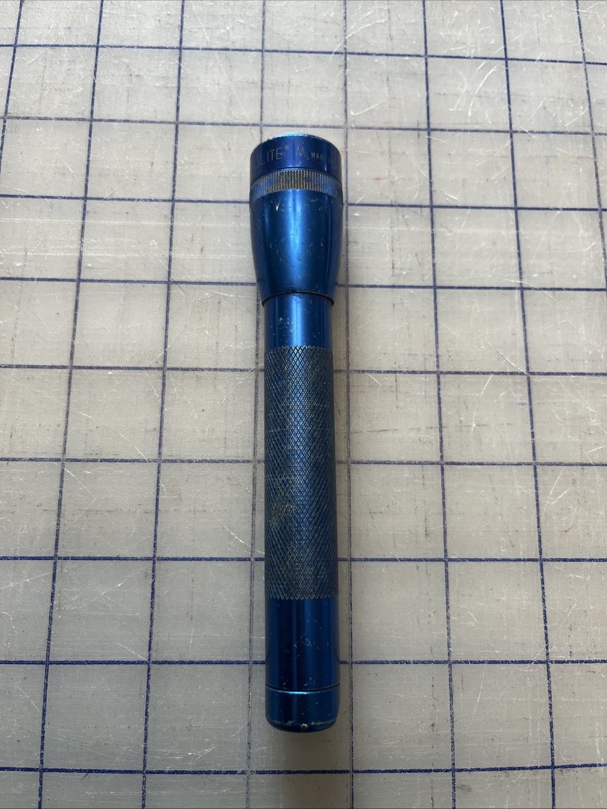 Vintage Original Mini Maglite Flashlight AA Blue 6″ Mag Instruments California