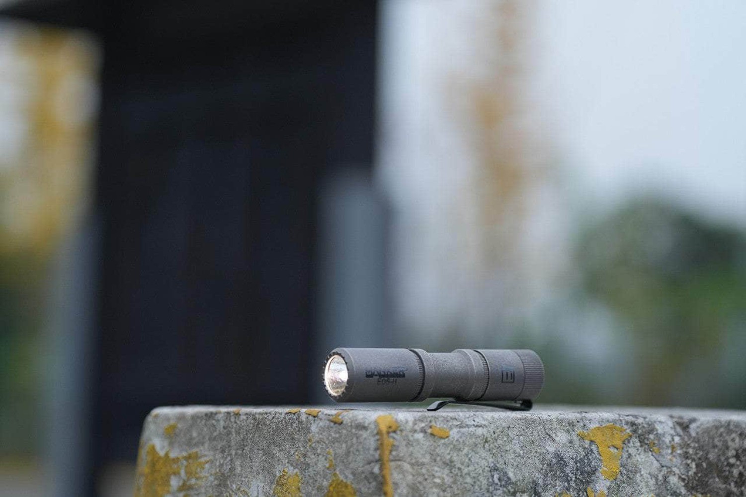 Manker E05 II – Stonewashed Ti