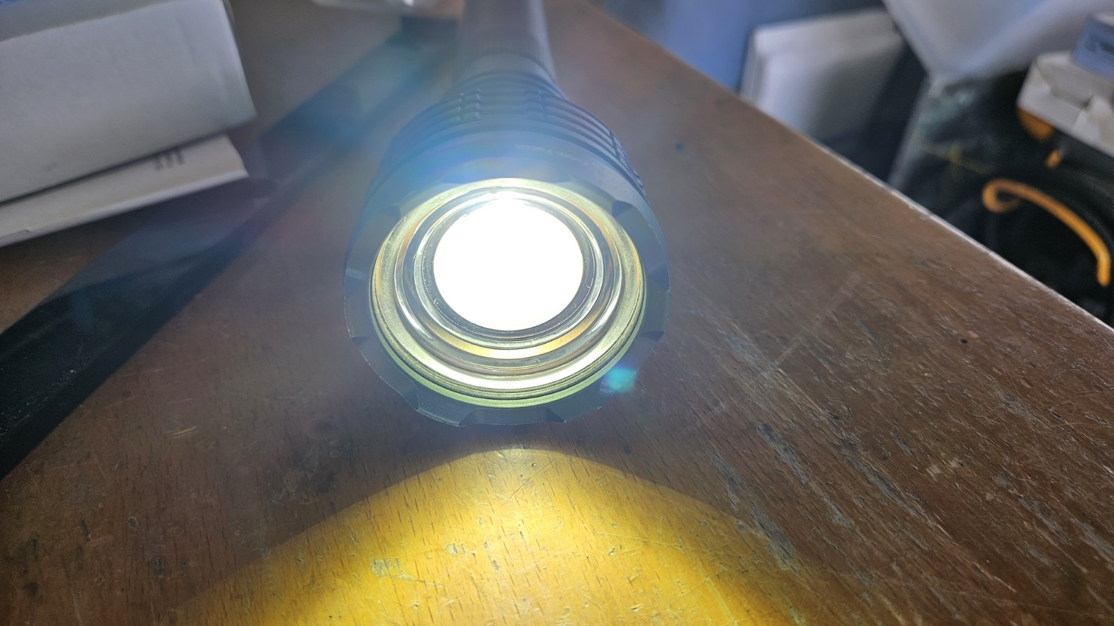 Duracell Durabeam Ultra 1300 Lumen LED flashlight With Zoom Focus