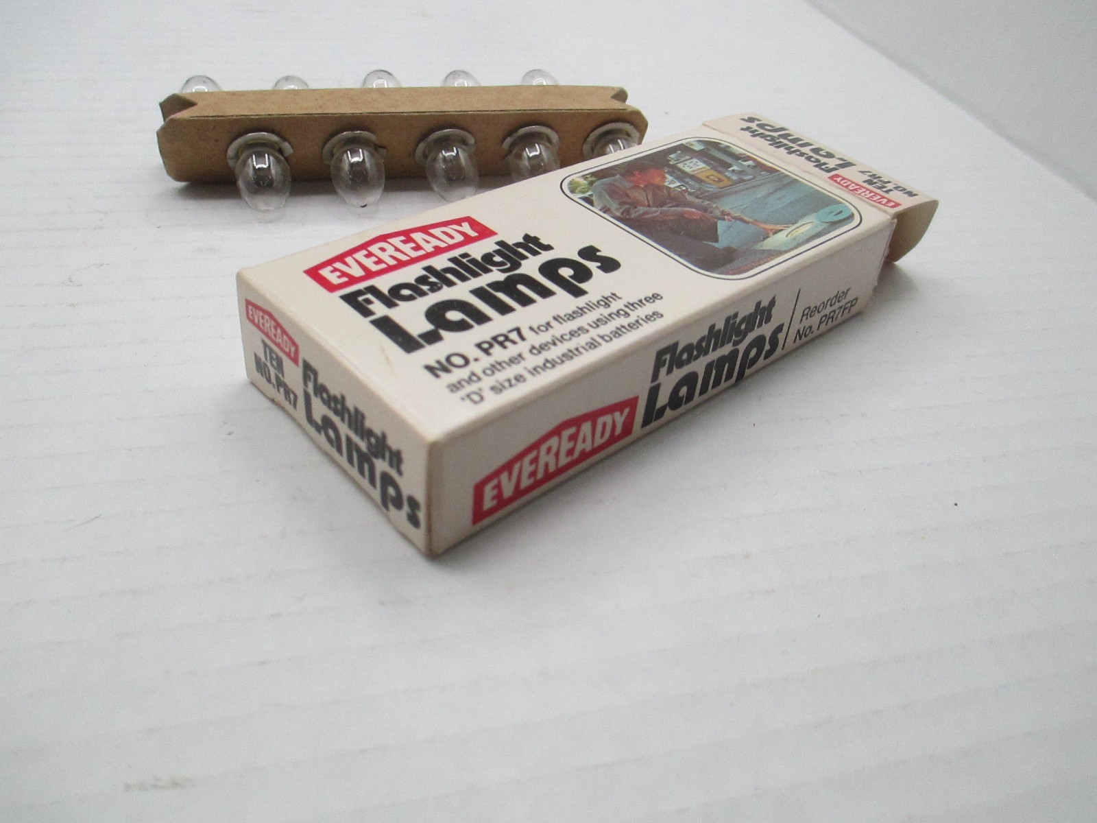 EVERREADY PR7 Flashlight Lamps Bulbs Pkg. 10 In Collectors Full Box PR7FP A23
