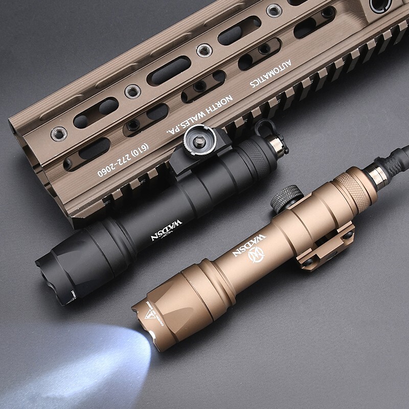 WADSN M600 M600C Flashlight 600lumens Weapon Light SF Metal Tactical Lamp