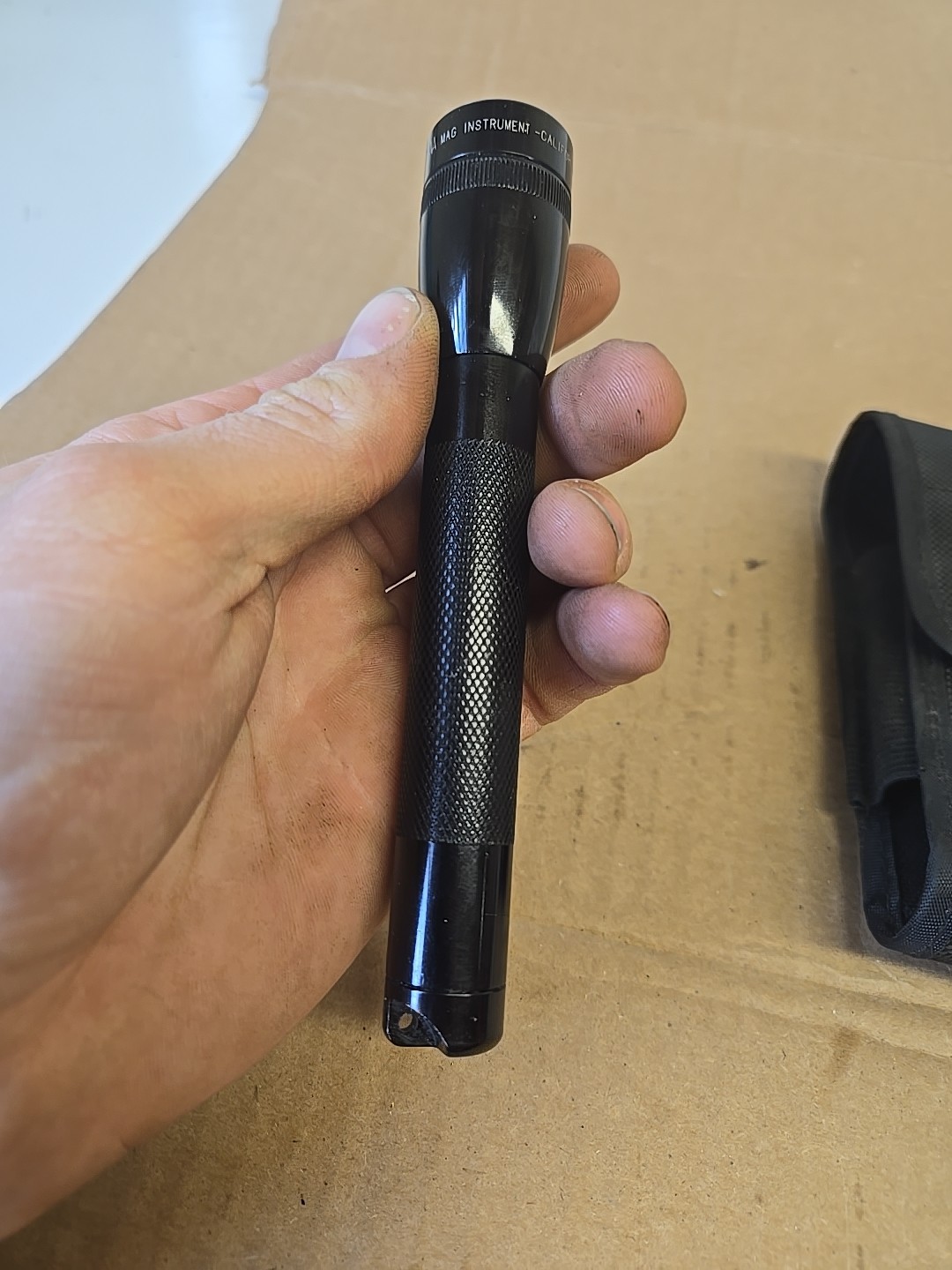 MagLite Mini Incandescent Flashlight AA Compact Black With Carry Pouch