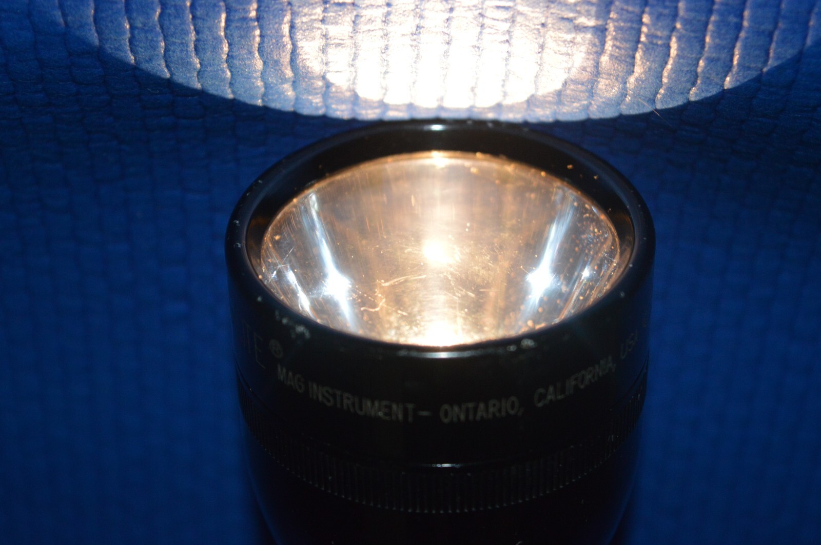 Mag-Lite Black Flashlight Mag Instrument Ontario California Engrave Writing