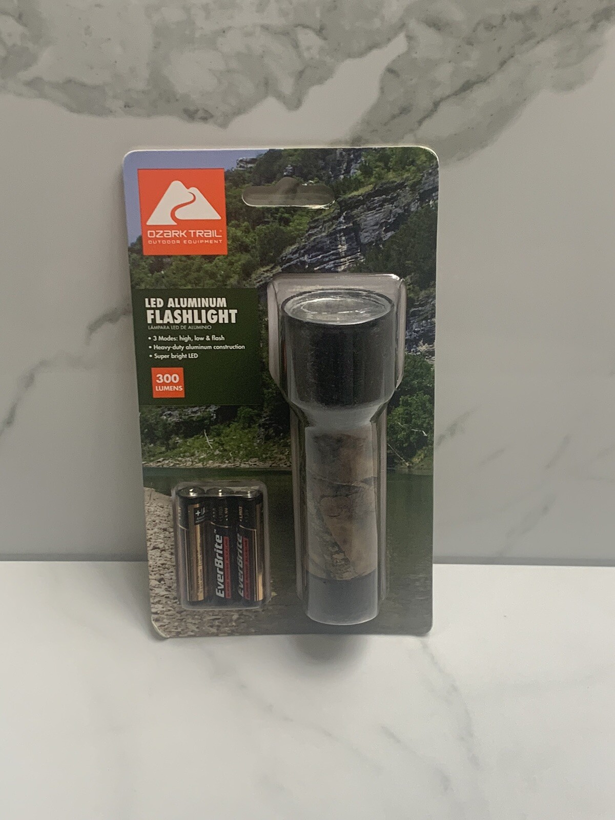 Ozark Trail LED Aluminium Flashlight 300 Lumens “Camo” FAST FREE /SHIPPING!