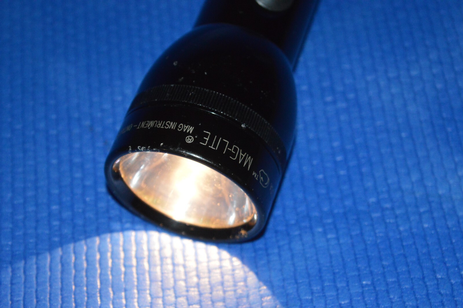 Mag-Lite Black Flashlight Mag Instrument Ontario California Engrave Writing