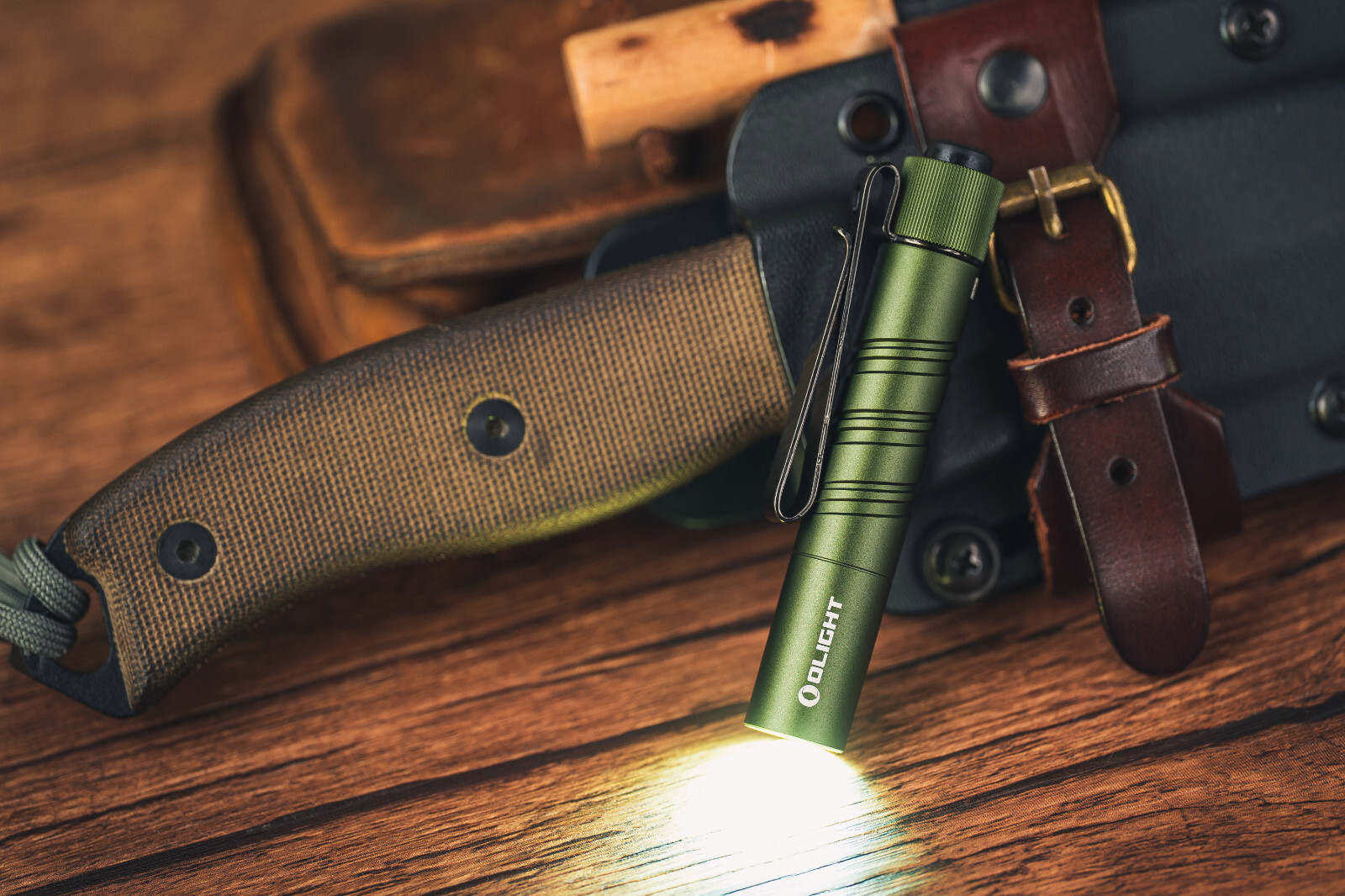Olight I3T 2 EOS OD Green Dual-Output Tail Switch EDC Flashlight, 200/300 Lumens