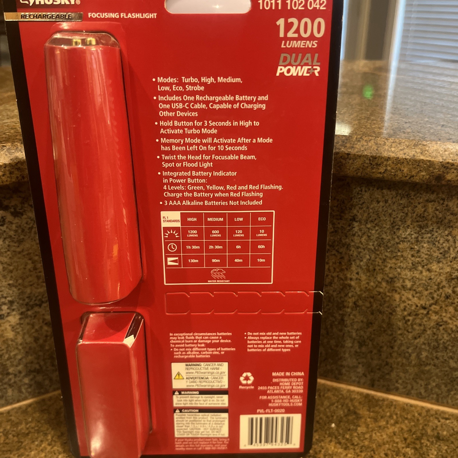 Husky 1200 Lumens Dual Power LED Rechargeable Focusing Flashlight (PVL-FLT-0020)