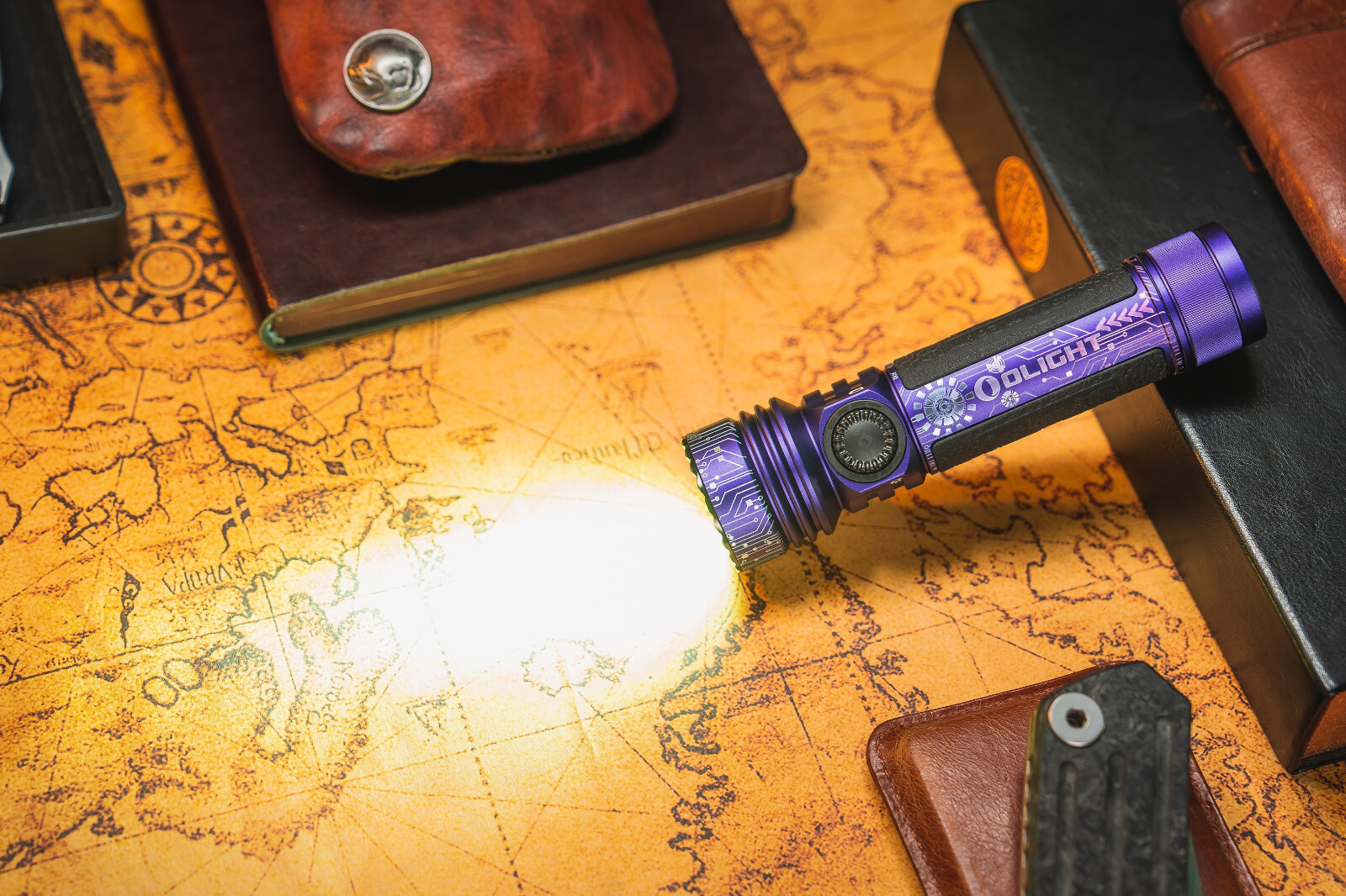 Olight Seeker 4 Pro Cyber Violet & Oclip Pro Purple & I3E 18th Anniversary Editi