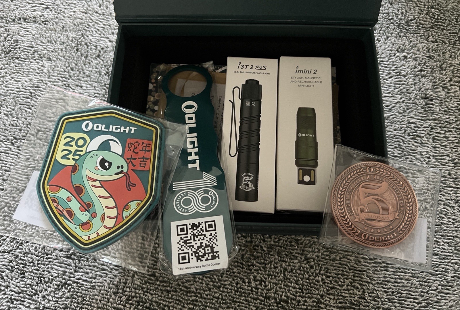 Olight 5 Year Anniversary i3T 2 EOS Flashlight With Coin And More