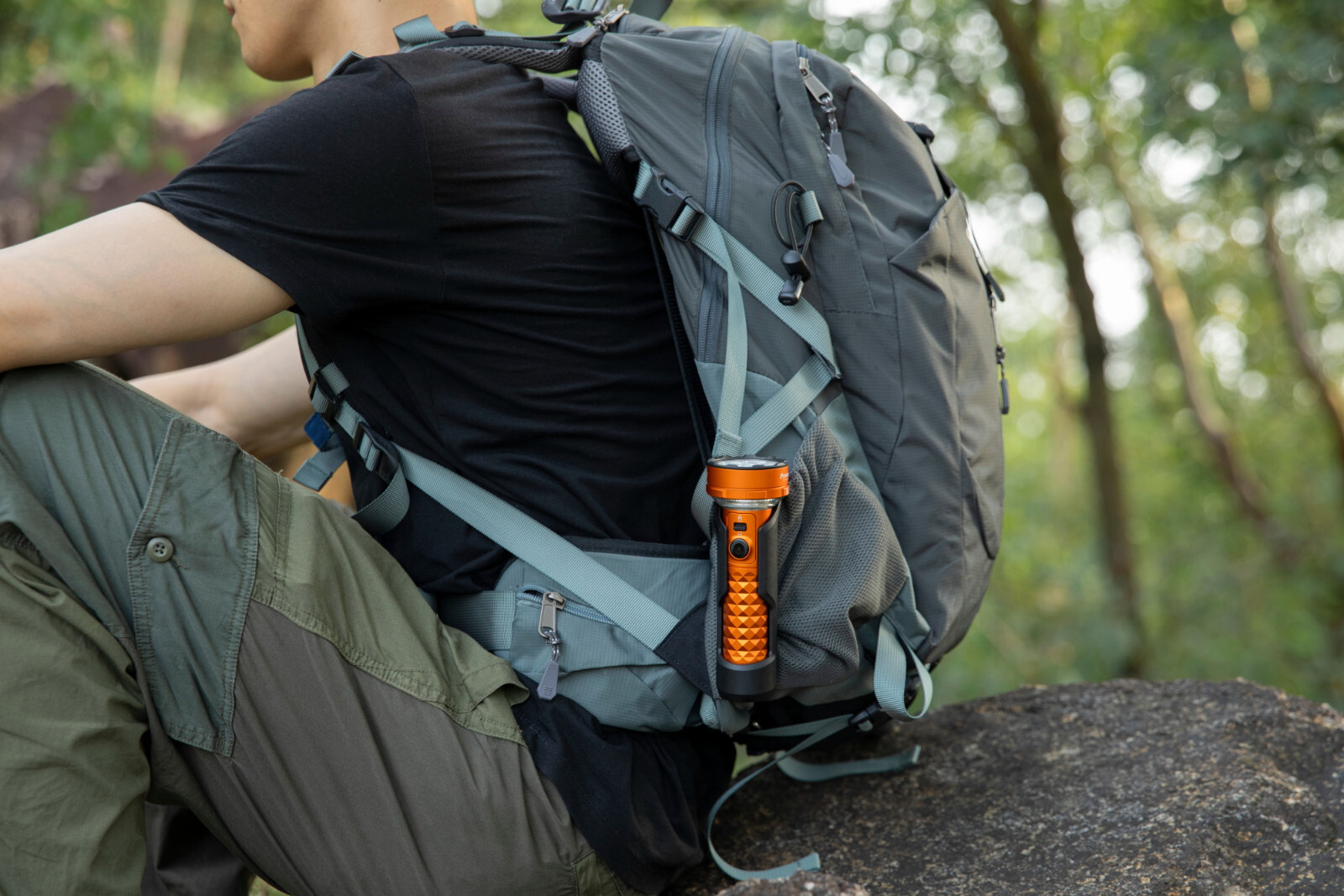 Olight Prowess Orange Flashlight/Lamp, 5000 Lumens, Forward & Reverse Lights