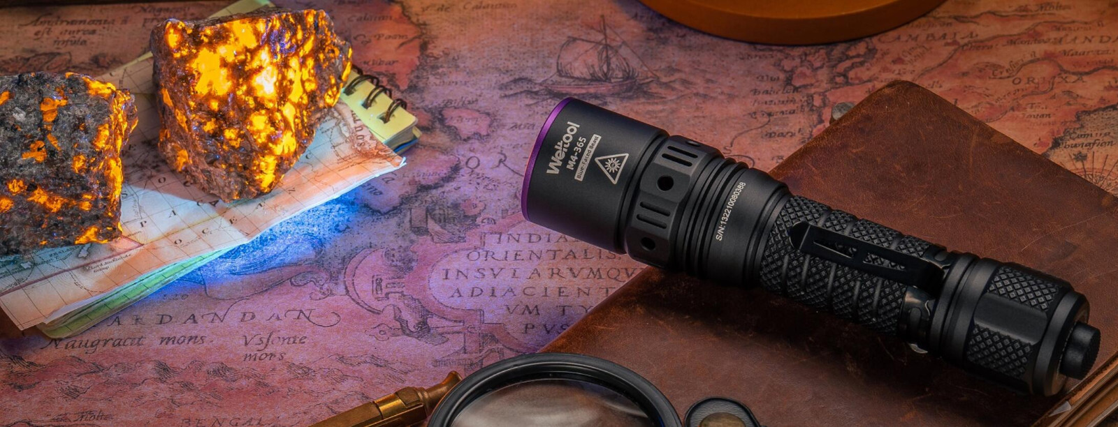 Weltool M4-365 High-Power 14,000mW UV 365nm Flashlight