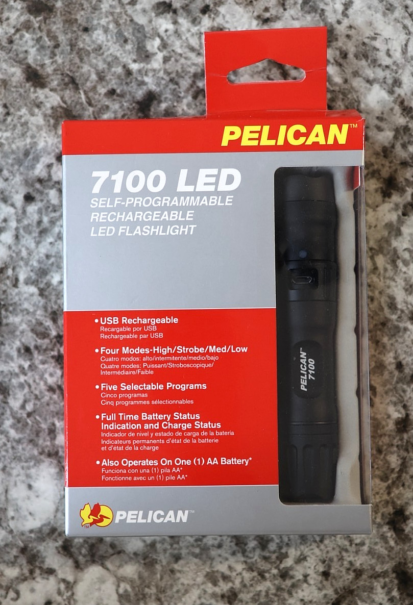 Pelican 7100 1 x 14500 Lithium-Ion or 1 x AA Alkaline Flashlight 071000-0000-110