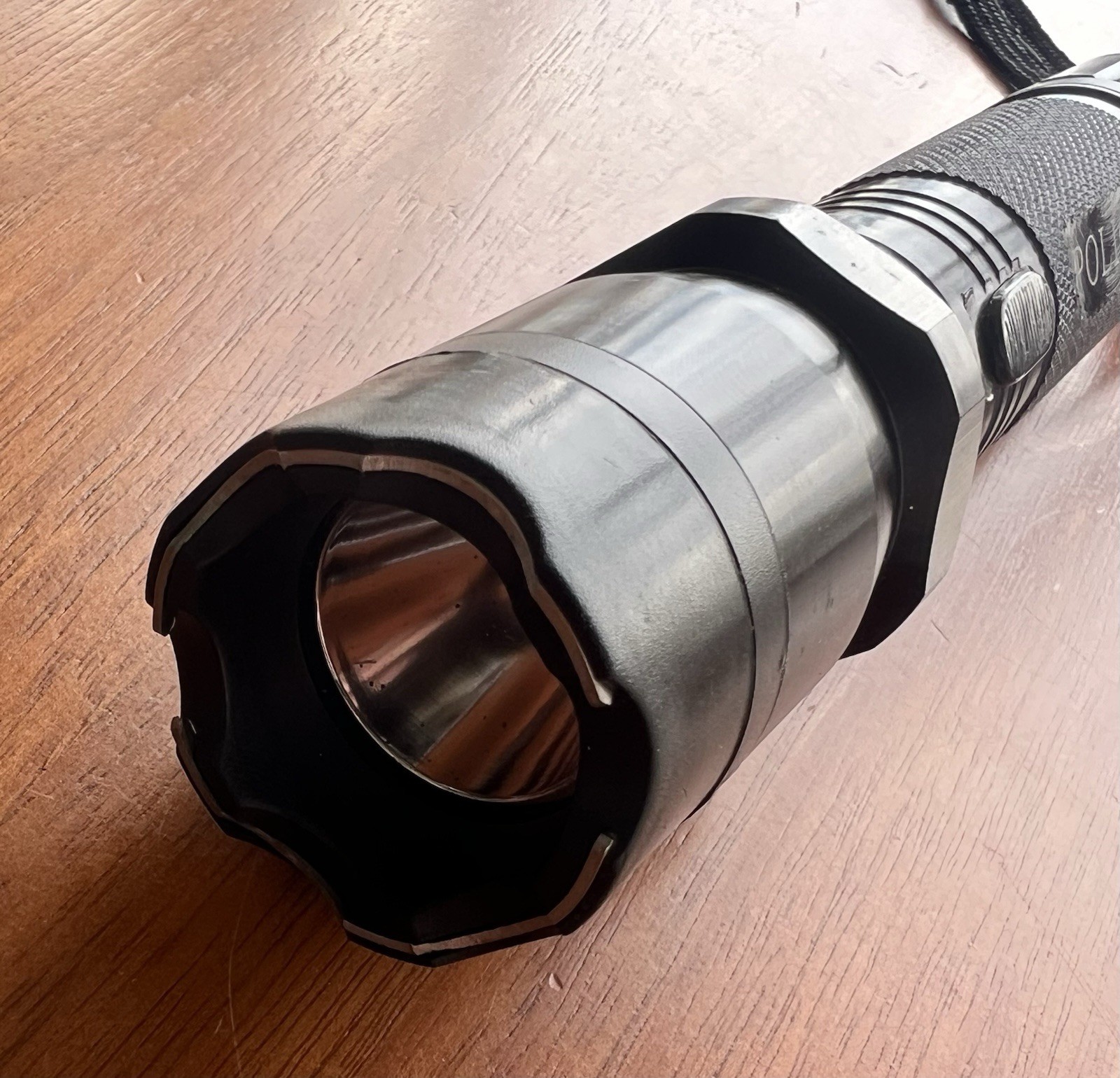 Type 41101 Self Defense Flashlight – Excellent Condition