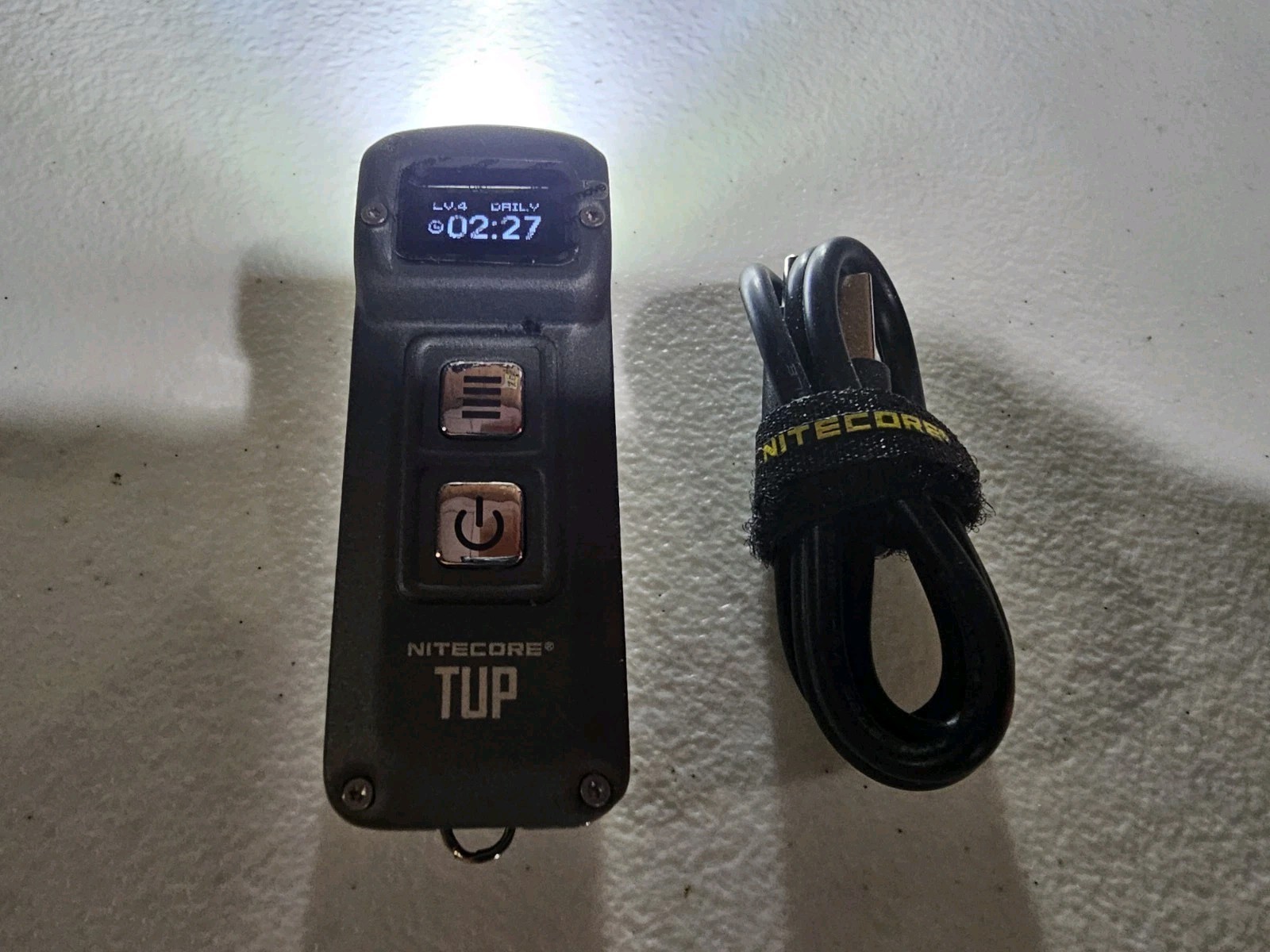 NITECORE TUP 1000 Lumen Rechargeable Everyday Carry Keychain Flashlight – Gray