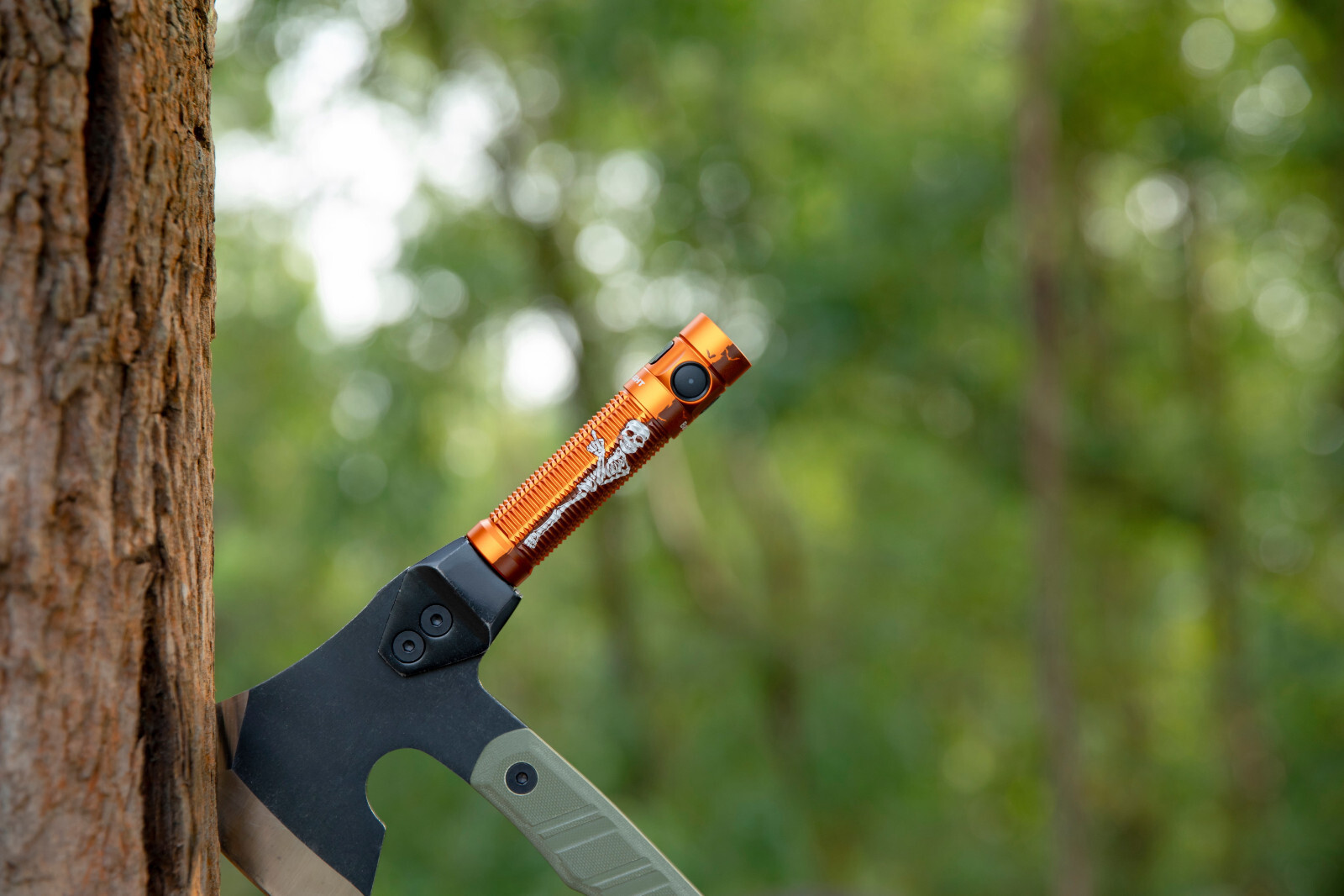 Olight Baton 3 Pro Orange Skeleton Rechargeable Flashlight, 1500 L, Cool White