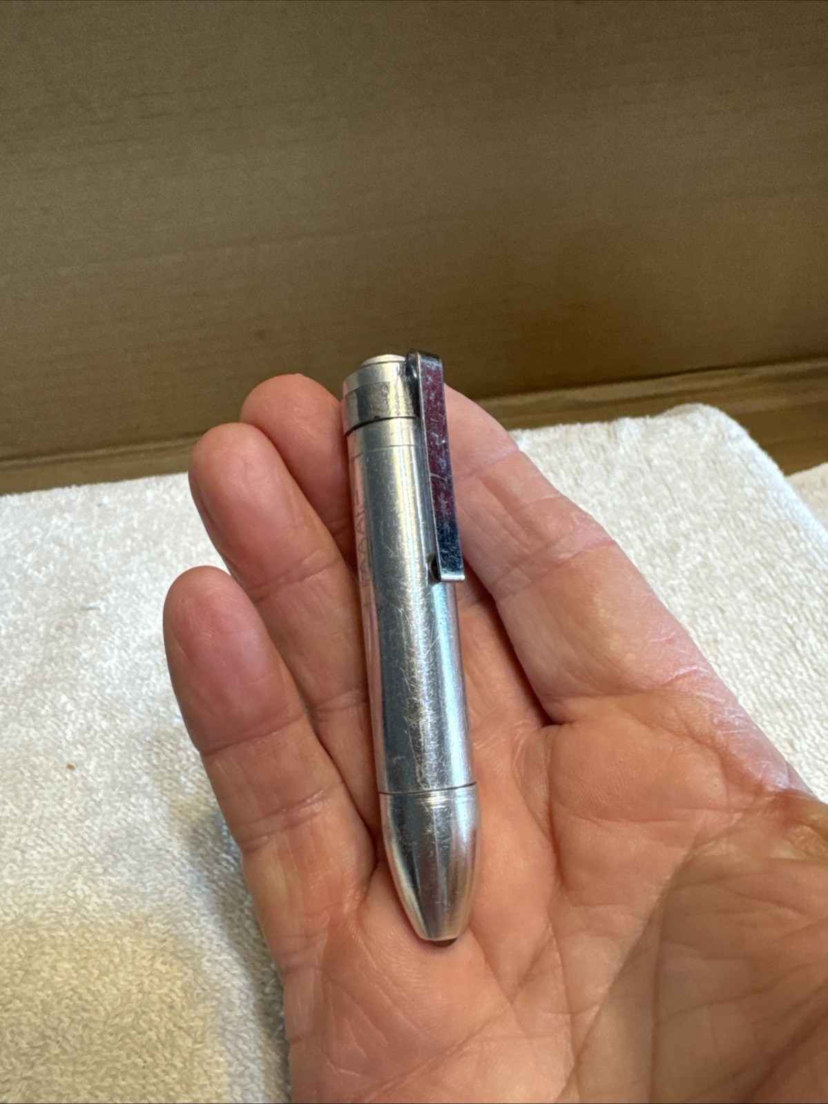 Bullet Shaped Mini Flashlight With Pocket Clip