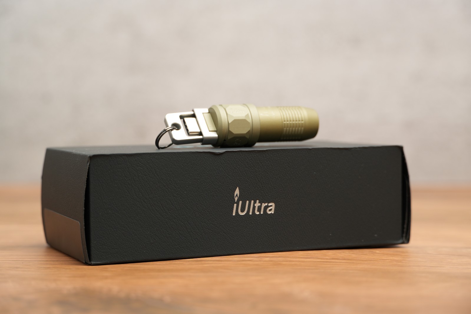 Olight iUltra Olive Green OAL keychain flashlight, 80 Lumens, USB-C Charging