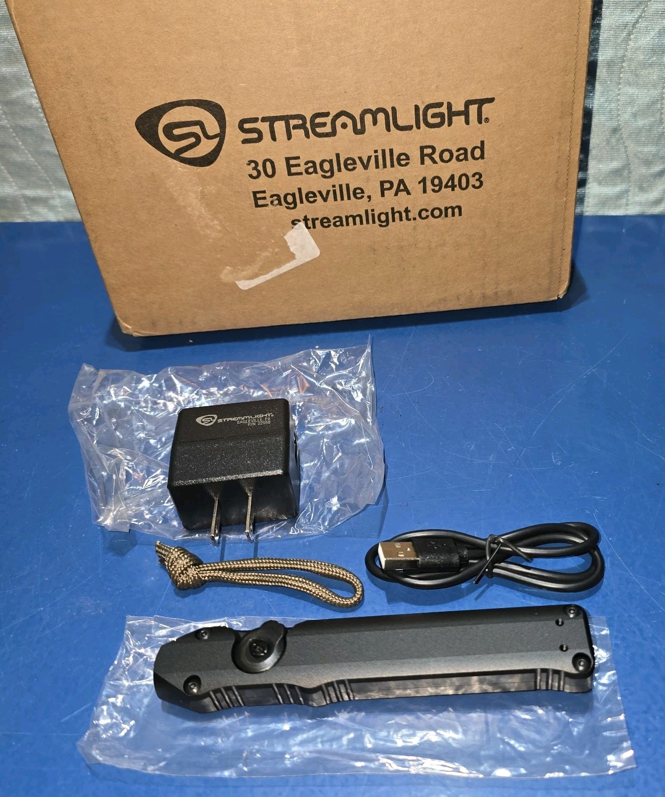Streamlight 88810 Black Wedge Slim Everyday Carry Flashlight W/USB-AC Adapter
