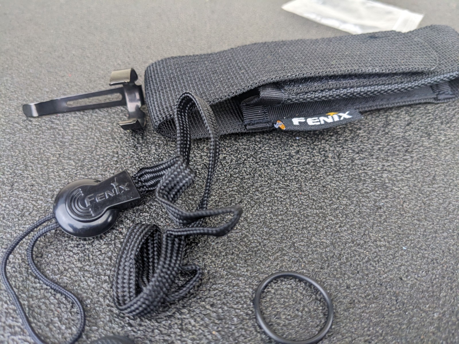 #bl815 FENIX FLASHLIGHT NYLON CARRYING CASE SHEATH, LANYARD, AND POCKET CLIP