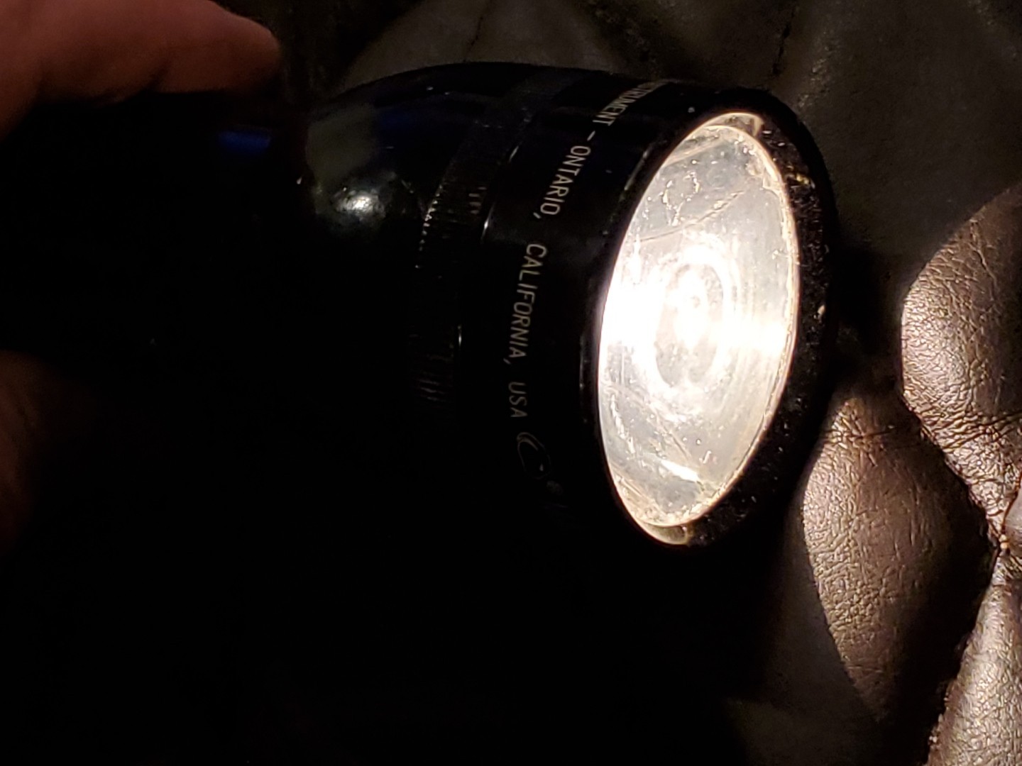 Lot Of 2 Mag-Lite Flashlight 12.5 Inch Black Metal D-Cell Made In USA, 1 Works