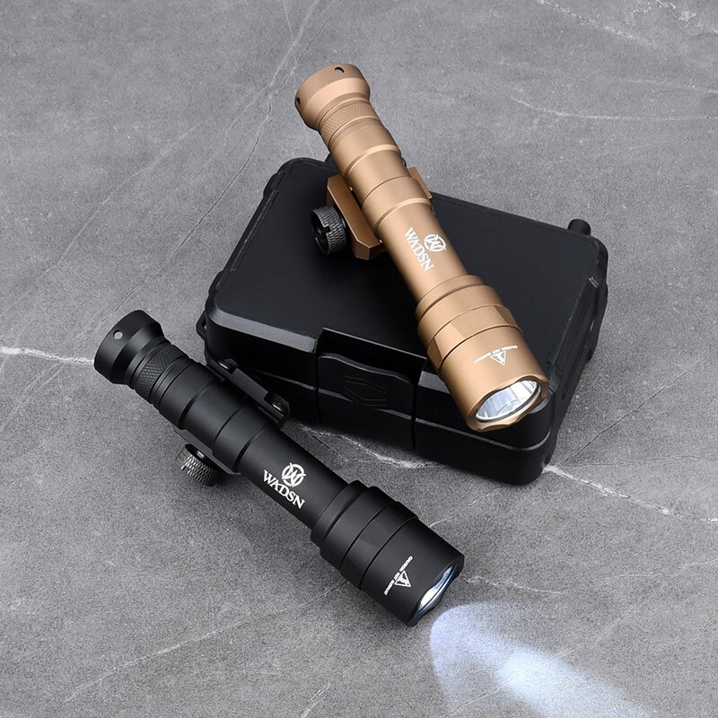 WADSN M600U Hunting Flashlight 600LM Metal LED Tactical Weapon Light SF Scout