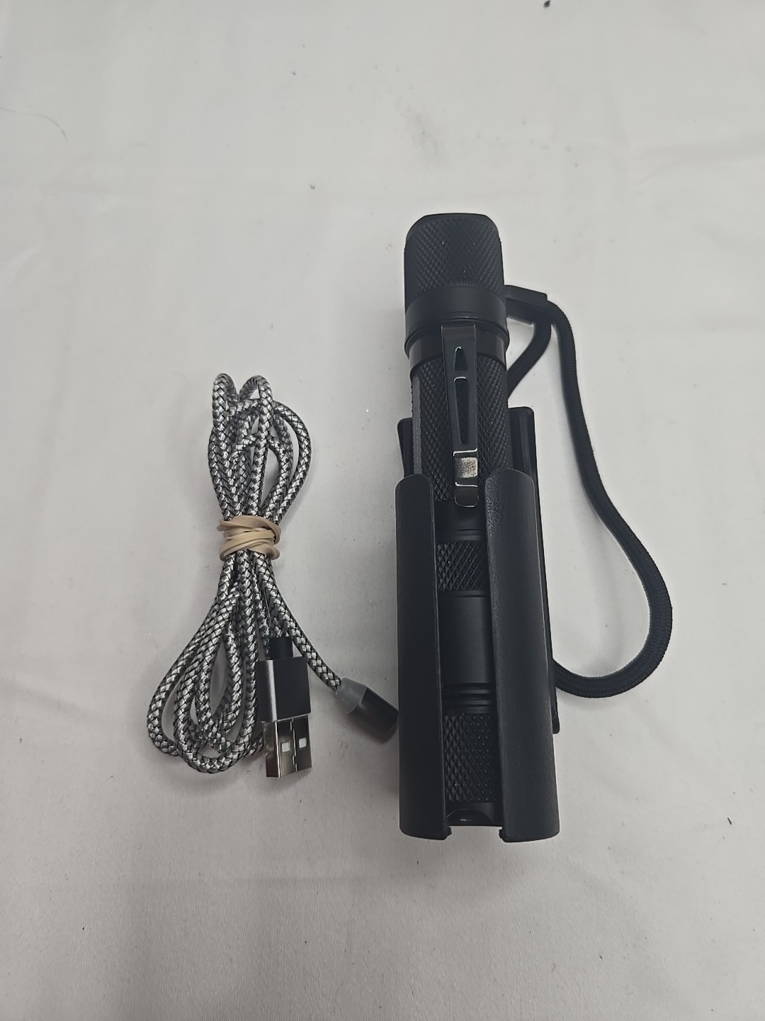 PowerTac E9R Gen 4 Rechargeable Tactical Flashlight 2550 Lumens Pre-owned