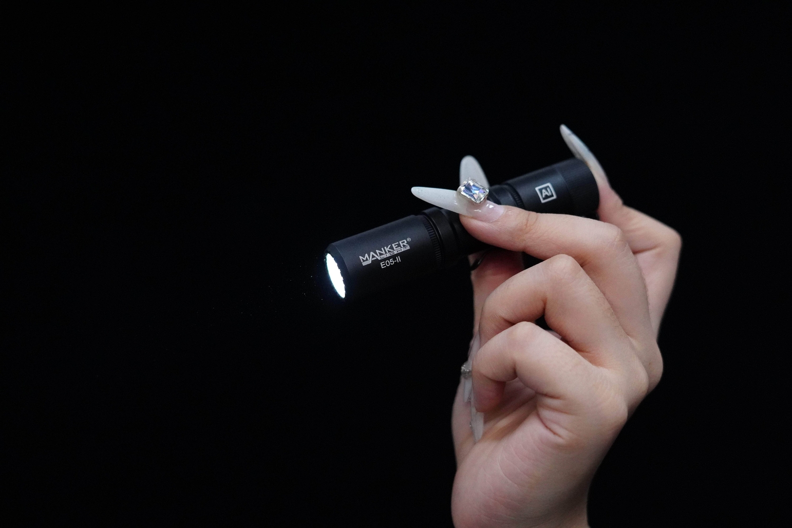 Manker E05 II