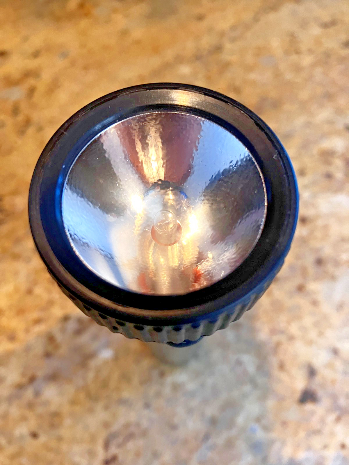 Streamlight Poly Stinger 75100 Rechargeable Flashlight w/ Car Adapter