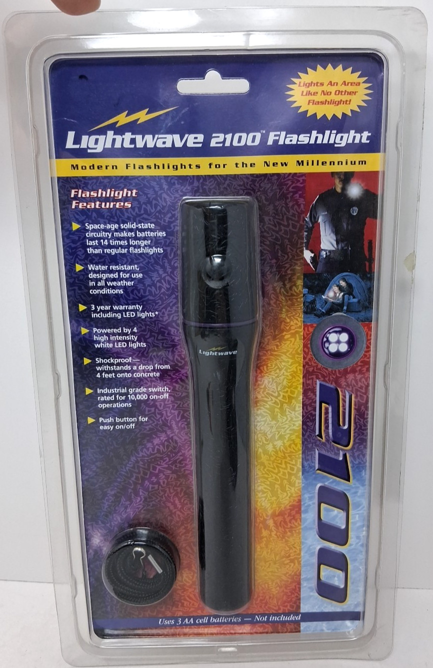 Lightwave 2100 Flashlight Solid-state Light Emitting Diodes Water Resistant NEW
