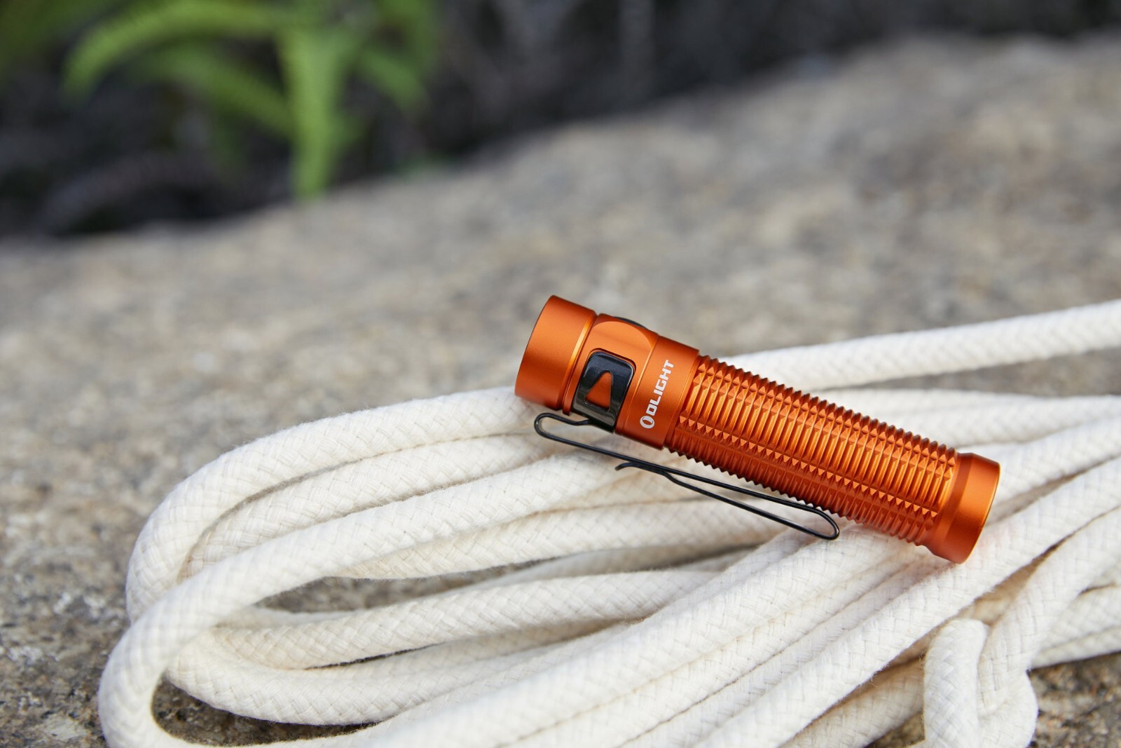 Olight Baton 3 Pro Orange Rechargeable Flashlight, 1500Lu, Cool White
