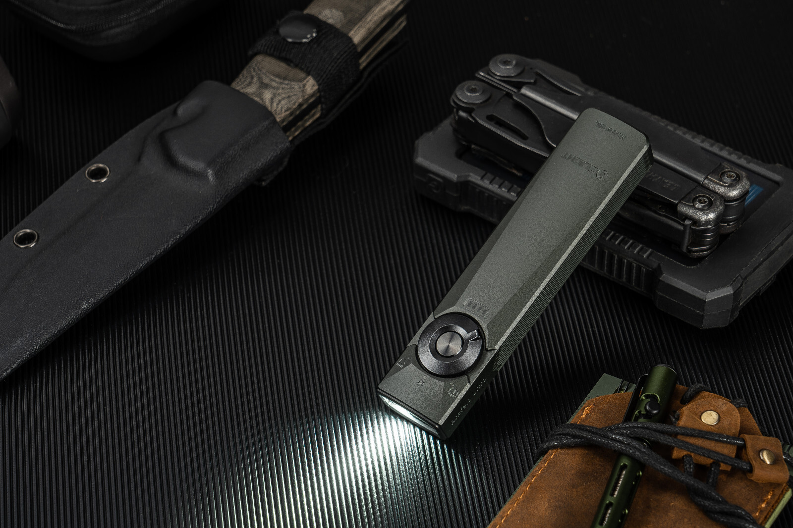Olight Arkfeld Ultra Olive Grey 3-in-1 CW EDC Flashlight, O-Aluminum, 1400 Lumen