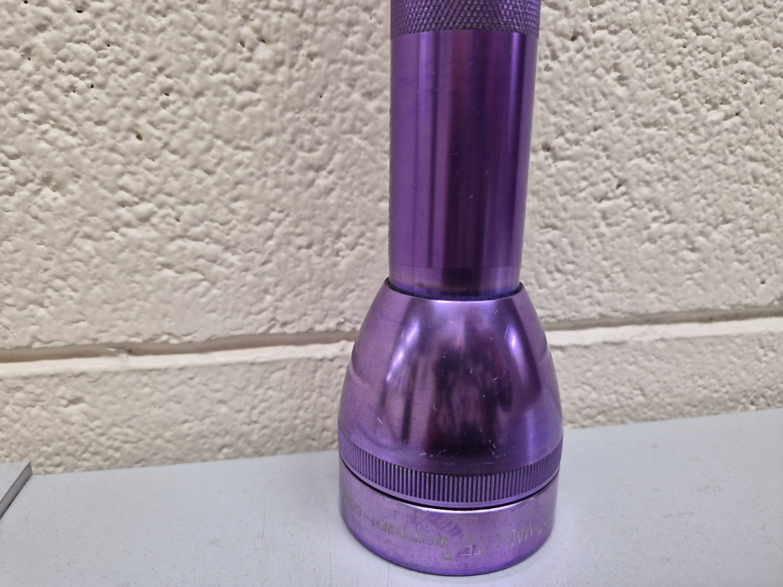 Rare Purple Maglite 2 C Cell Batteries 9in Model# 24786427