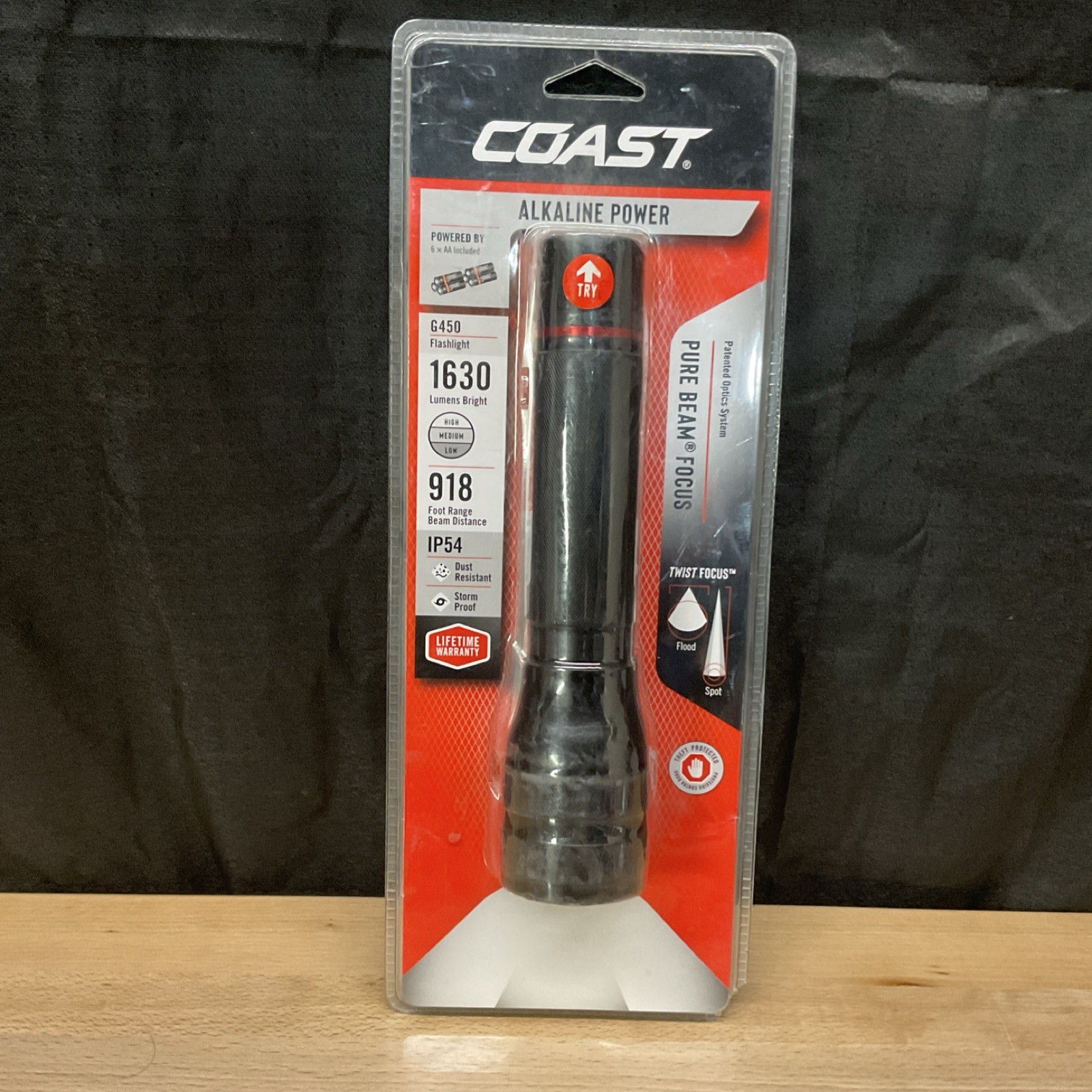 Coast G450 LED Flashlight 1630 Lumens Adjustable Focus IP54 AA Battery Black