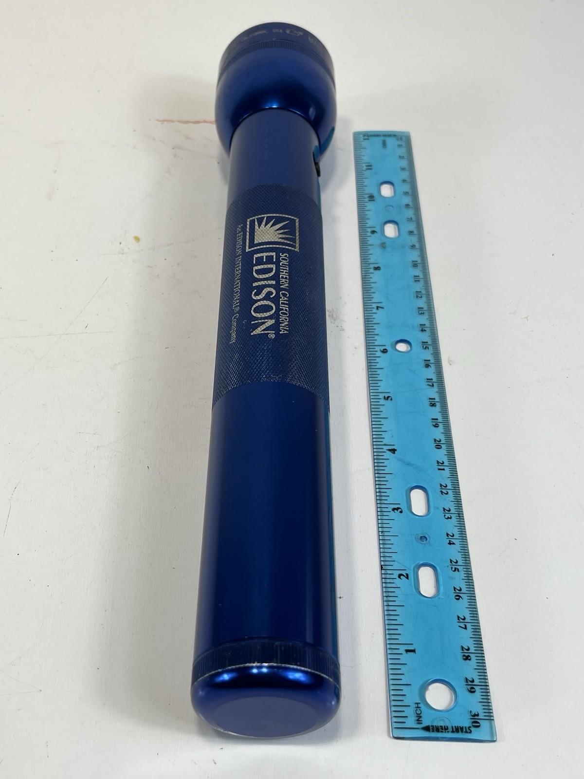 Mag-Lite Flashlight 12″ Long Blue Works Branded Missing On-Off Button 3 D Batter