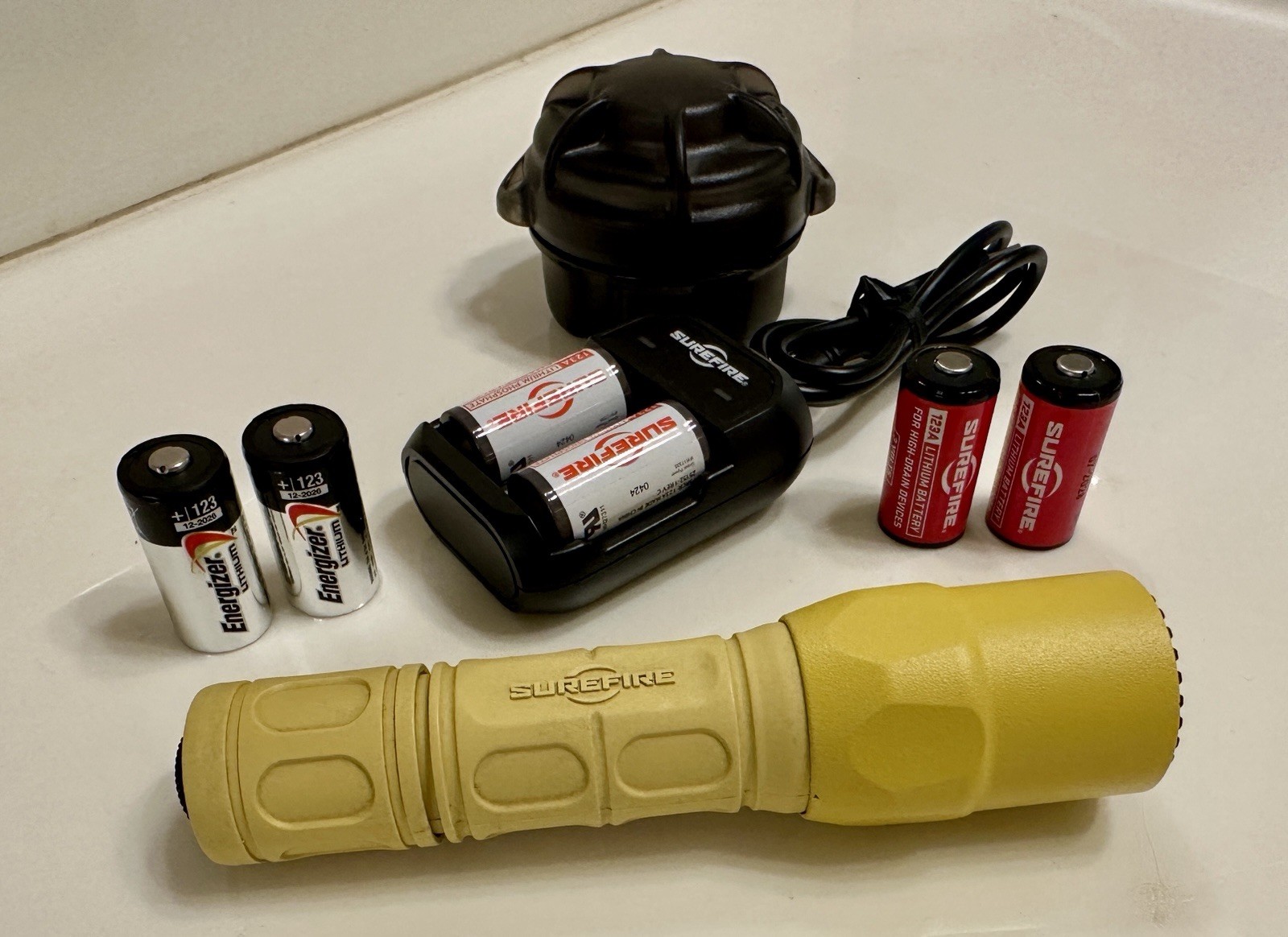 SureFire G2X-D (Yellow ) 600/15 Lumens – 2 Bay Charger – 6 New Batteries – Case
