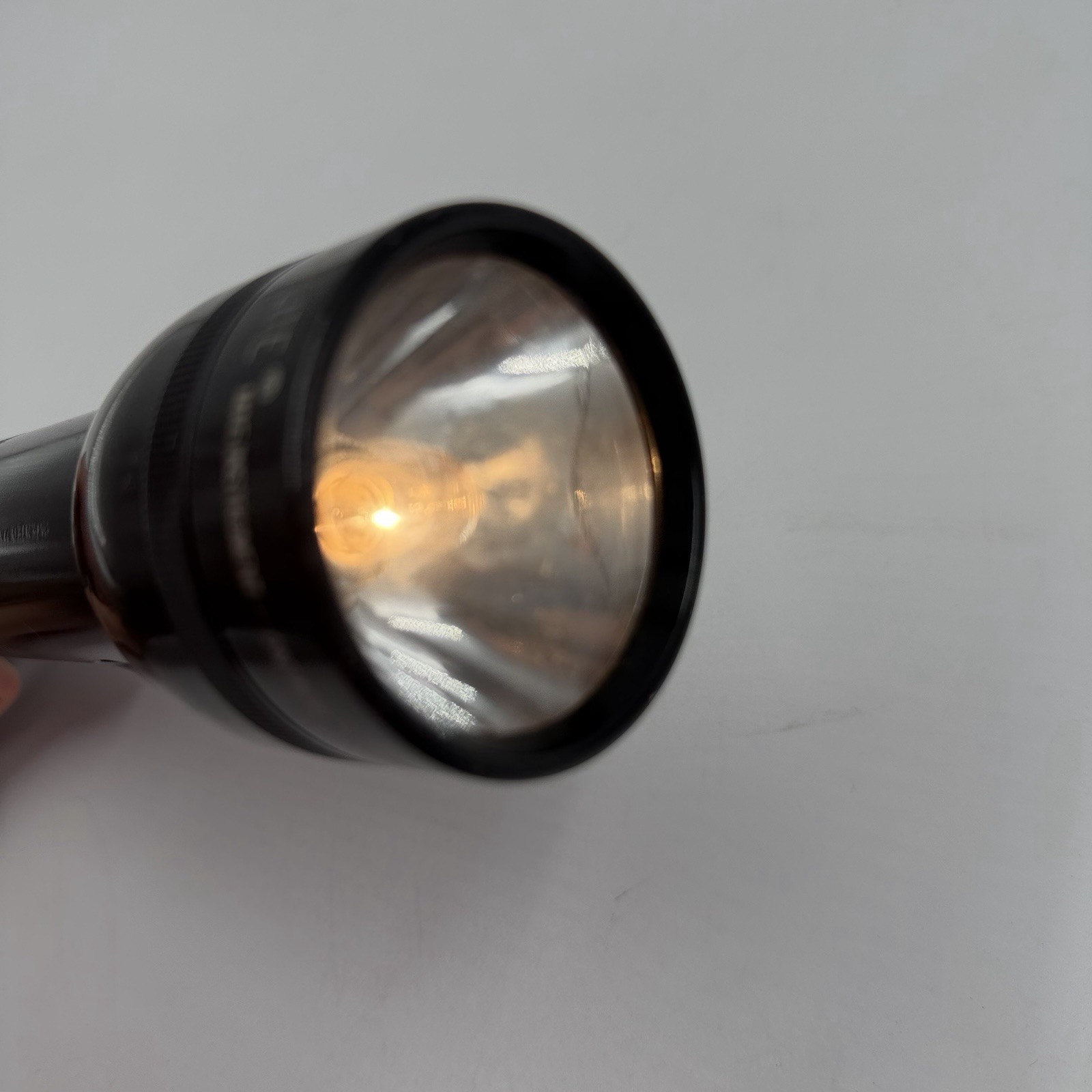 Vintage MAG-LITE 10” Mag Instrument 2 D Cell Black Flashlight Made In Usa Works